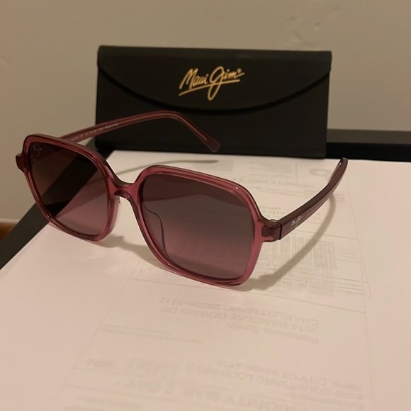 Maui Jim Accessories - Maui Jim Womens Little Bell Polarized Sunglasses